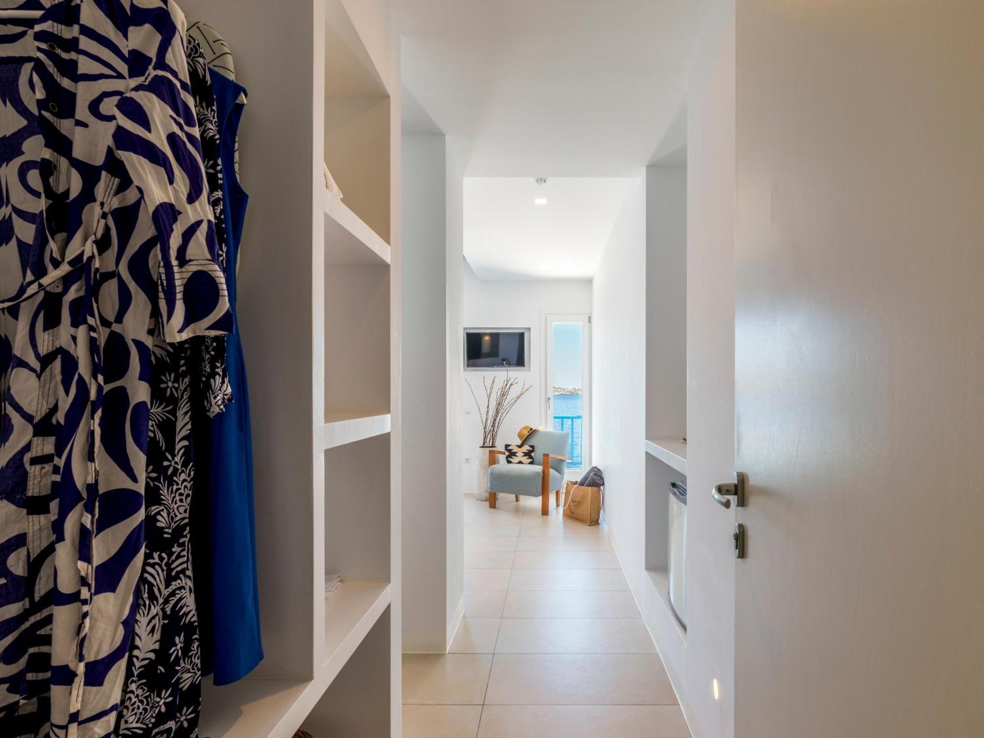 Bluetopia Suites Mykonos Town Екстериор снимка