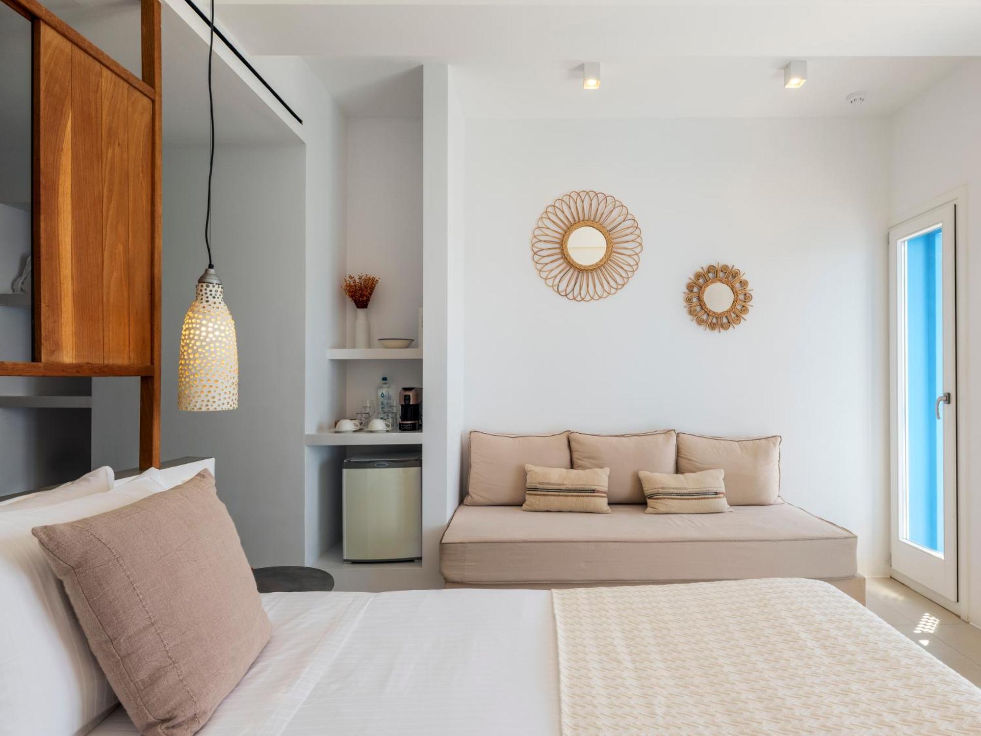 Bluetopia Suites Mykonos Town Екстериор снимка