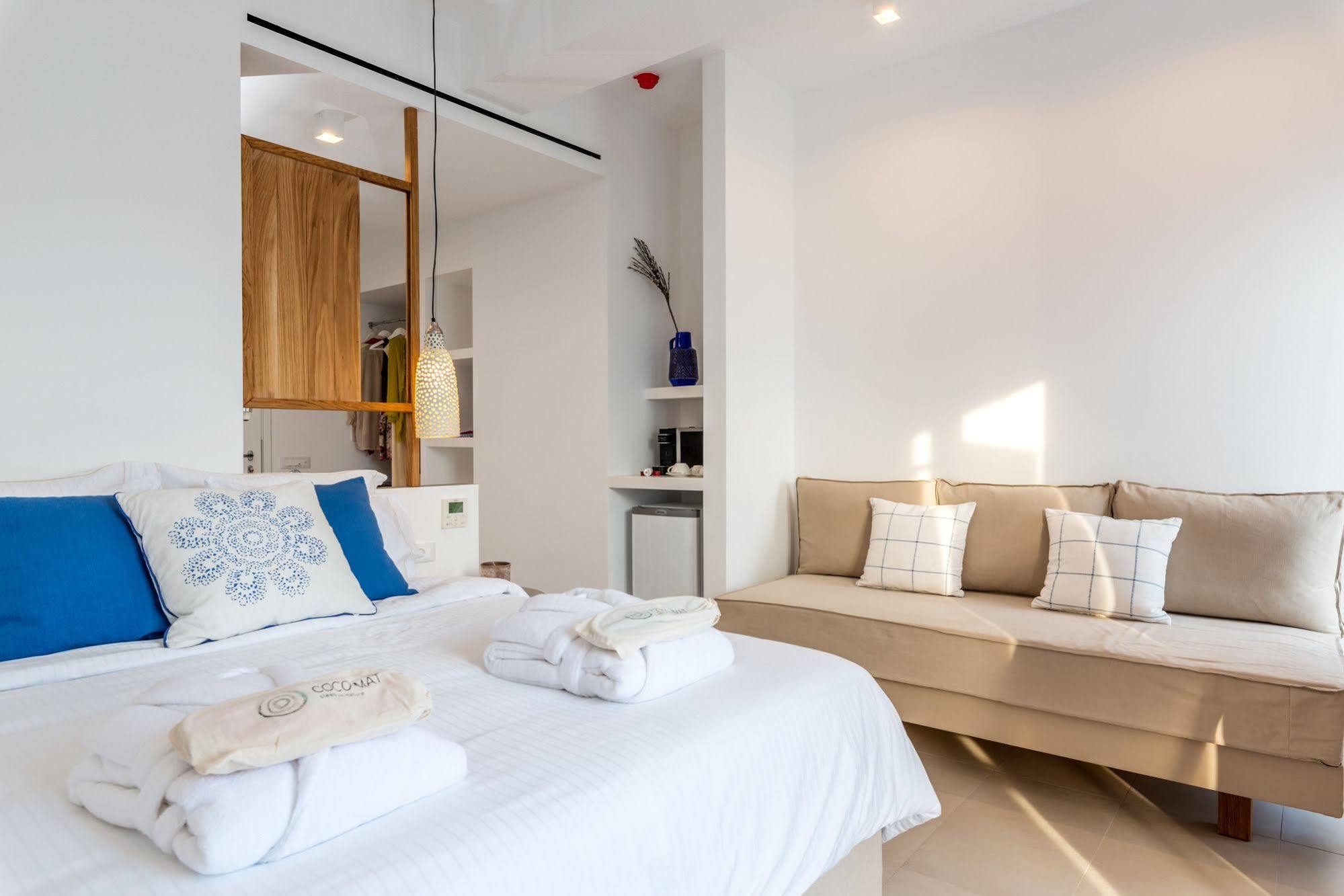 Bluetopia Suites Mykonos Town Екстериор снимка
