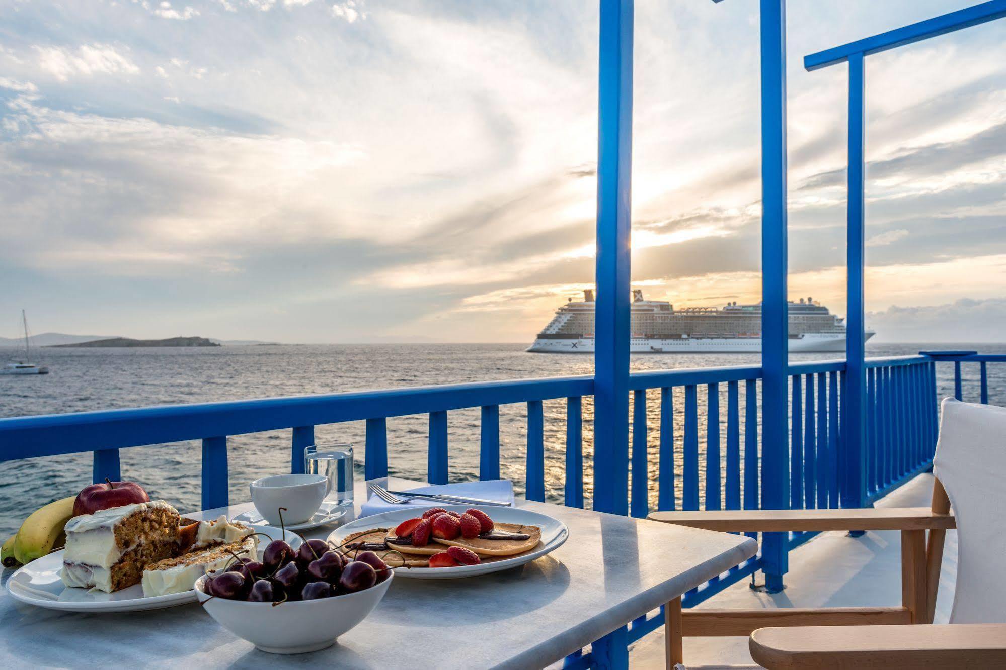 Bluetopia Suites Mykonos Town Екстериор снимка